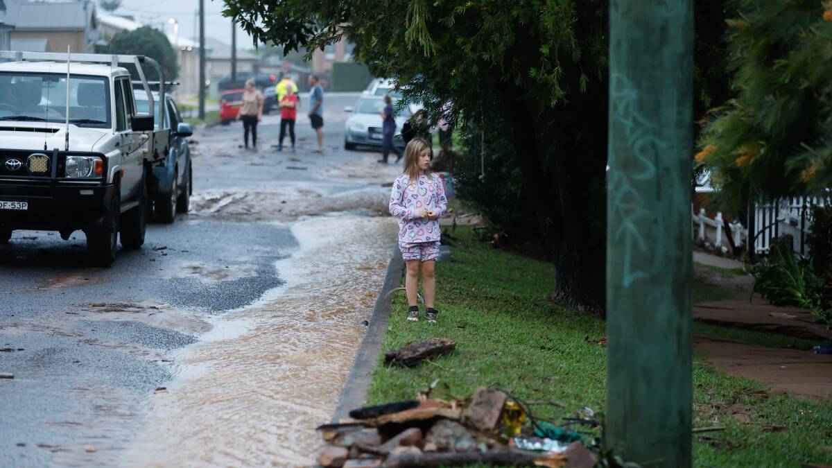 How Saturday morning's flood hit the northern Illawarra, in pictures