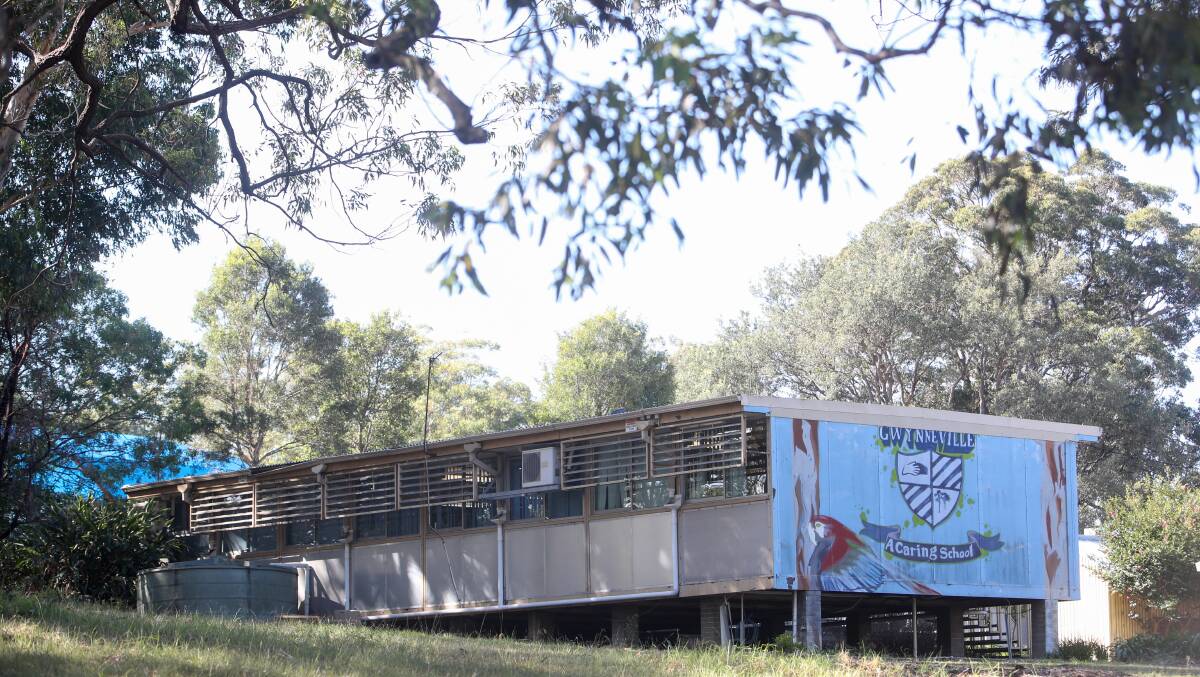 DEMOUNTABLES: A demountable classroom at Gwynneville Public School, which the state government plans to upgrade. Picture: Adam McLean