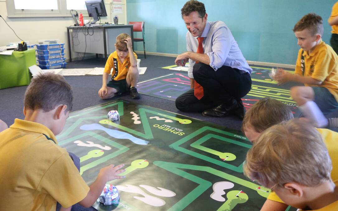 Whitlam MP Stephen Jones at Oak Flats Public School,