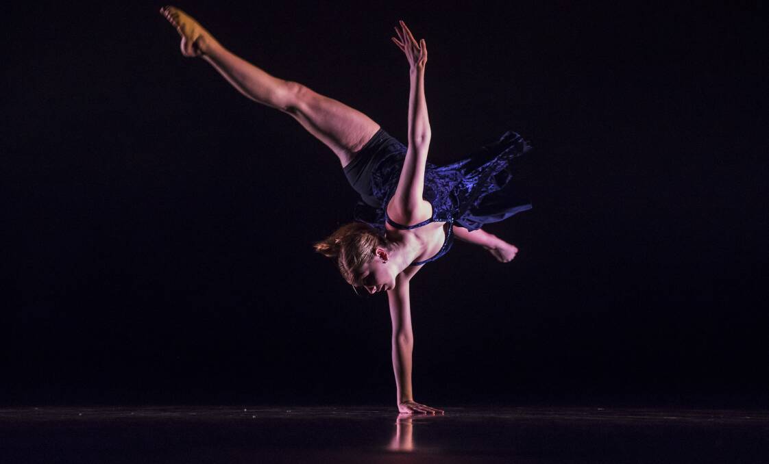FLEXIBLE: Wollongong High School of Performing Arts graduate Kennedy Patch performed her Break Through piece at Callback 2017. Picture: Anna Warr